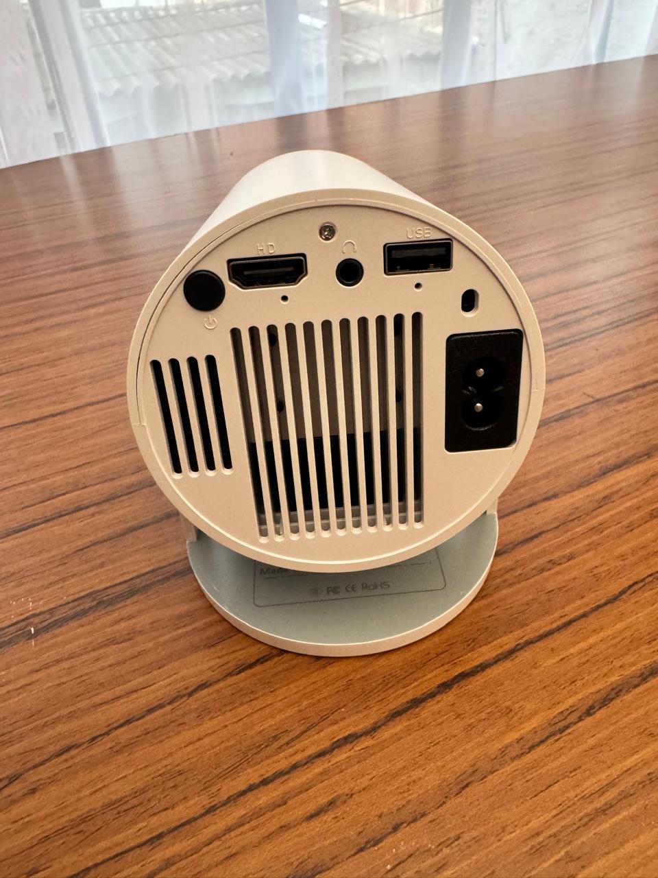 Proyector HY300 Full Hd Android +Control